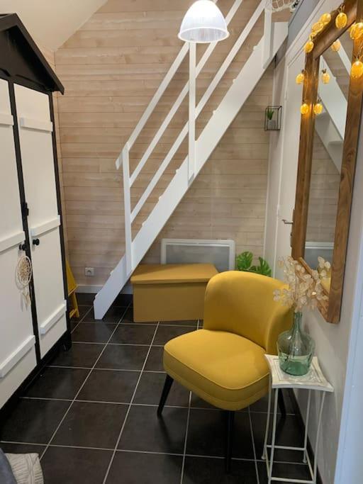 Joli Studio Mezzanine Proche Pole Europeen Yvré-lʼÉvêque Extérieur photo