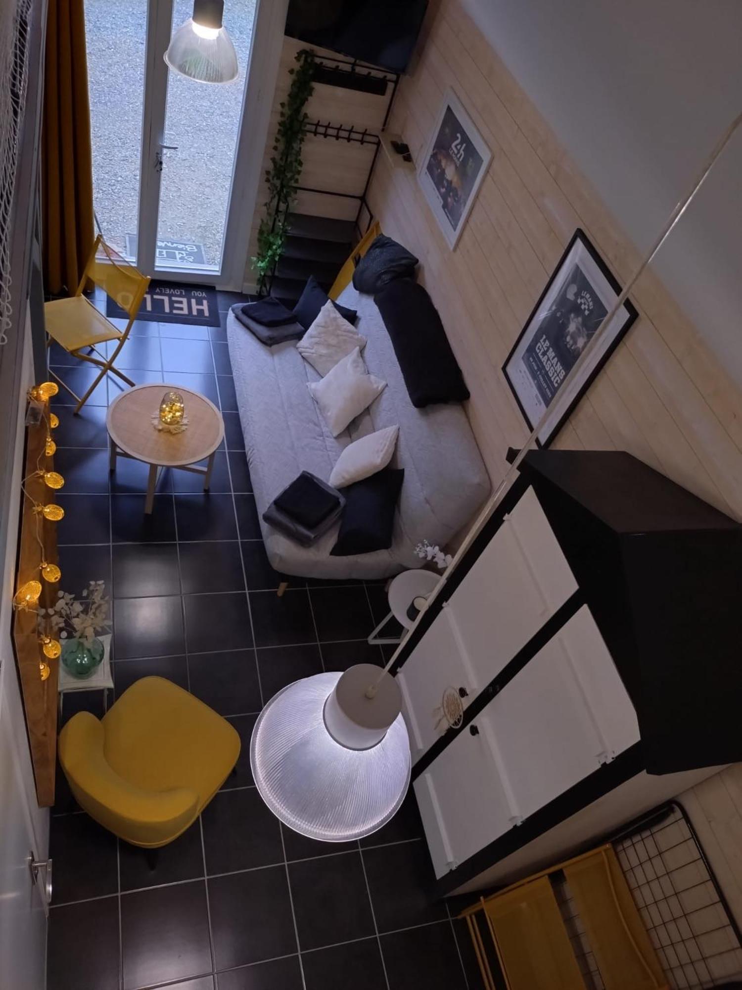 Joli Studio Mezzanine Proche Pole Europeen Yvré-lʼÉvêque Extérieur photo